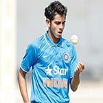 cricket bowler focus on game